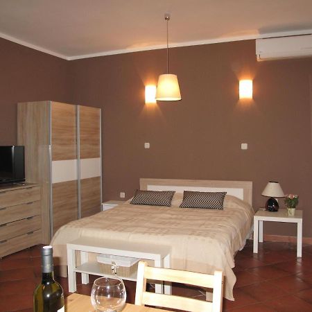 מאלינסקה Apartmani Dubasnica מראה חיצוני תמונה