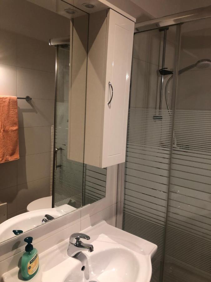 מאלינסקה Apartmani Dubasnica מראה חיצוני תמונה